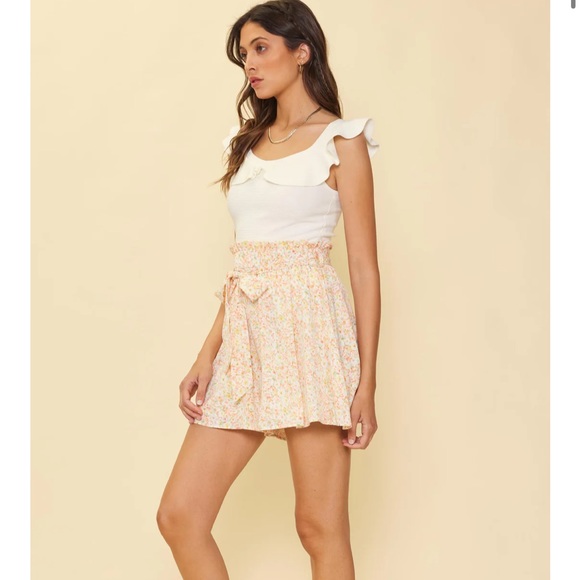 NWT, Skies Are Blue paper bag shorts, pastel, size Small - Picture 3 of 7